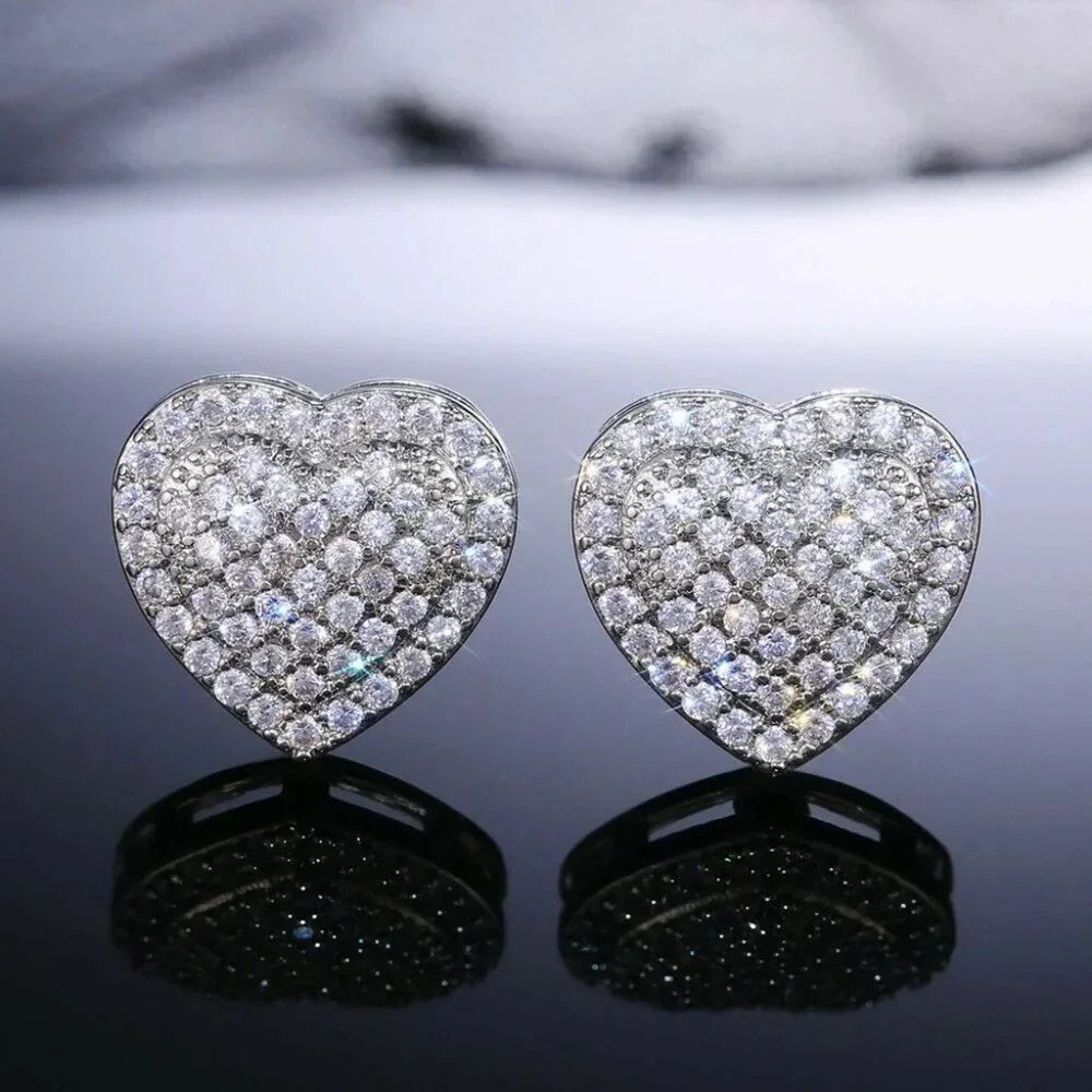 925 Sterling Silver Diamond Heart Stud Earrings